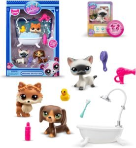 Littlest Pet Shop Bandai Grooming Spa Play Pack | The Pack Contains 3 LPS Mini Pet Toys 6 Accessories 1 Collector Card and 1 Virtual Code | Collectable Toys for Girls and Boys